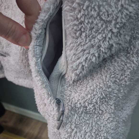 New Balance Gray Fleece Jacket - Picture 4 of 8